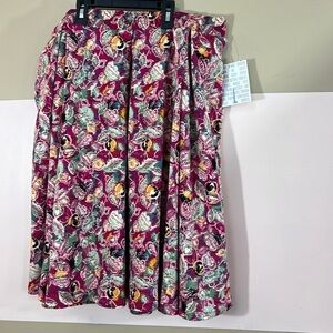 LuLaRoe Red-Pink Floral Madison. Size Large